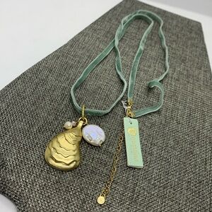 Spartina 449 Velvet Necklace with Pearl and Oyster Pendant